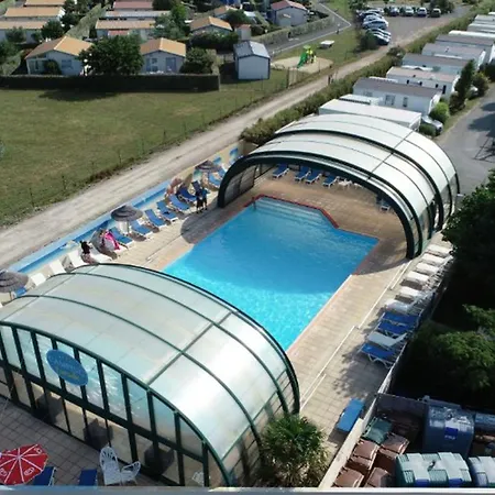Tente Confort 5 Pers - - Api-1-52-1470 *
